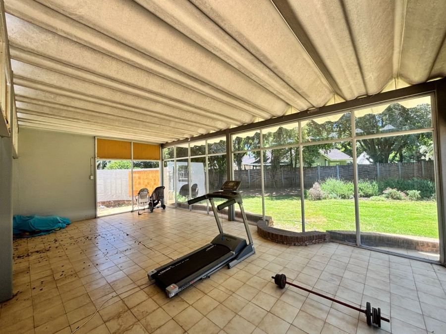 8 Bedroom Property for Sale in Irene Park North West